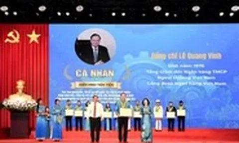 Tổng giám đốc Vietcombank được Công đoàn biểu dương vì học và làm theo Bác