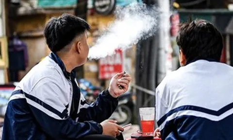 Đề nghị xem xét quy định cấm thế hệ sinh sau 2010 hút thuốc