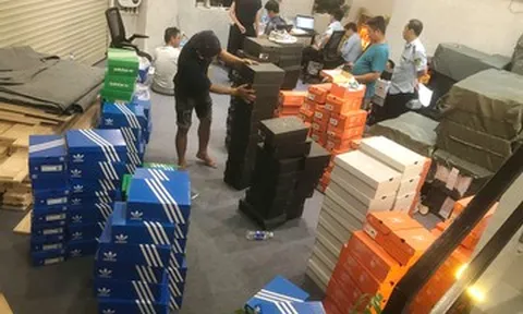 Đột kích công ty kinh doanh hàng giả Nike, Adidas bán trên Shopee, Tiktok