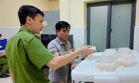 Vụ giám đốc công ty sản xuất 11.000 hũ yến giả: Công an công bố hình ảnh sản phẩm