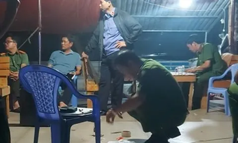 Bất ngờ kiểm tra nhà cho thuê ở Tây Ninh, phát hiện 'dân chơi' ma túy và súng