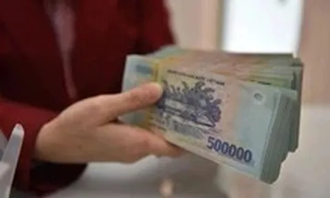 Tiền gửi của dân vào ngân hàng vượt 10,3 triệu tỉ đồng