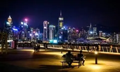 Hong Kong vượt Thụy Sĩ, thành trung tâm tài sản xuyên biên giới lớn nhất thế giới