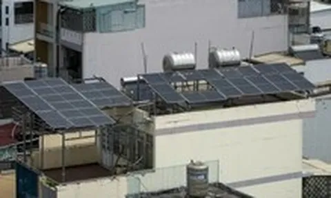 TP.HCM đặt mục tiêu tiết kiệm tối thiểu 3% điện năng, đẩy mạnh điện mặt trời mái nhà