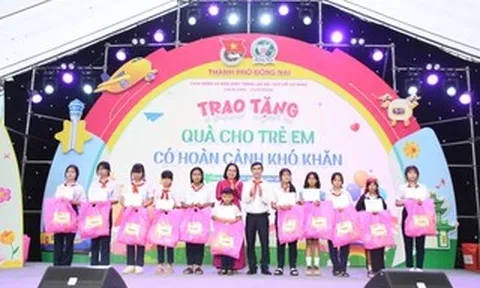 50 suất kinh phí hỗ trợ học tập đến với học sinh vượt khó, vươn lên ở Đồng Nai