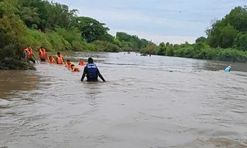Xuyên đêm tìm nam sinh lớp 12 mất tích