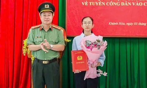Vợ Thiếu tá công an hy sinh khi làm nhiệm vụ được tuyển dụng vào CAND