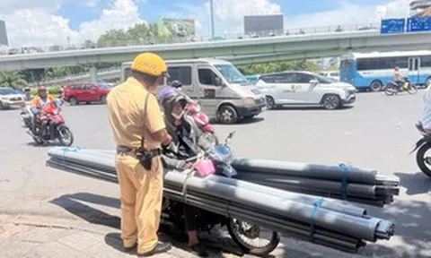 CSGT TPHCM mạnh tay xử lý "bẫy tai nạn di động" trên đường