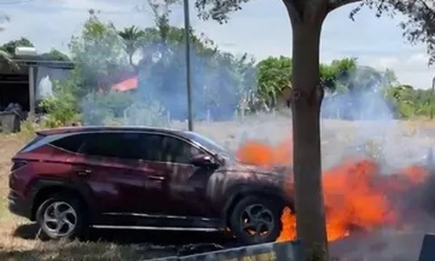Ô tô Hyundai Tucson bốc cháy khi chủ xe đang dự đám cưới