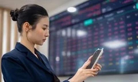 Chứng khoán 9-6: Thị trường thủng mốc 1.800 điểm, nhà đầu tư có nên bắt đáy?