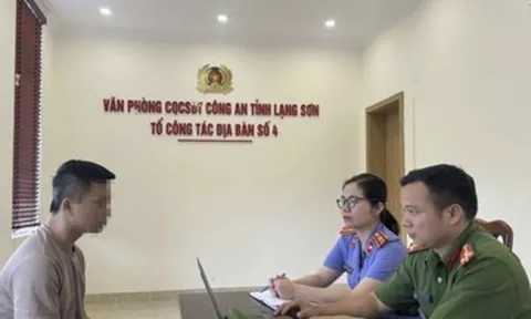 Đi bộ qua đường gây tai nạn, người đàn ông bị khởi tố