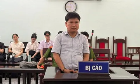 Từ chối ‘tiền cảm ơn’ của Việt Á, cựu Giám đốc CDC được miễn trách nhiệm hình sự