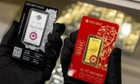 Giá vàng miếng SJC lần đầu tiên xuống 136 triệu đồng/lượng trong nhiều tháng qua