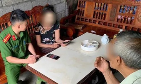 Đôi vợ chồng mời hàng xóm tham gia 'hợp đồng kỳ nghỉ' để tiền đẻ ra tiền