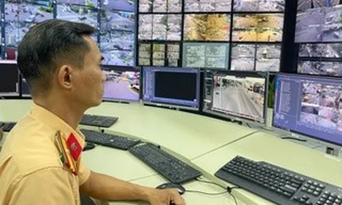 CSGT TPHCM số hóa giúp người dân dễ nộp phạt giao thông qua điện thọai