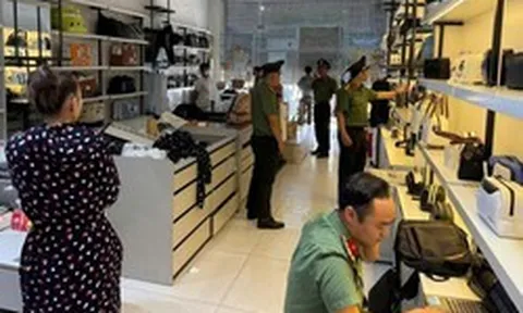 16 tổ công tác đồng loạt kiểm tra đột xuất 18 cơ sở kinh doanh kính mắt