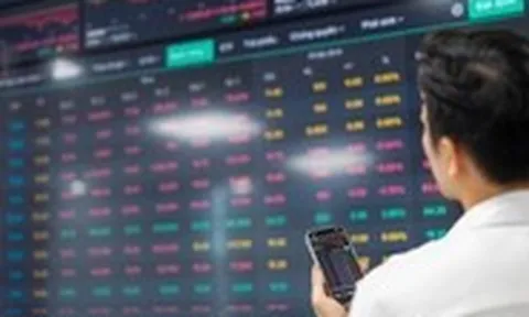 Chiến lược nào phù hợp khi thanh khoản thị trường sụt giảm?
