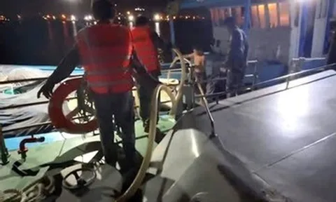 Tàu cá bị phá nước trên vịnh Đà Nẵng, 10 thuyền viên phát tín hiệu cầu cứu