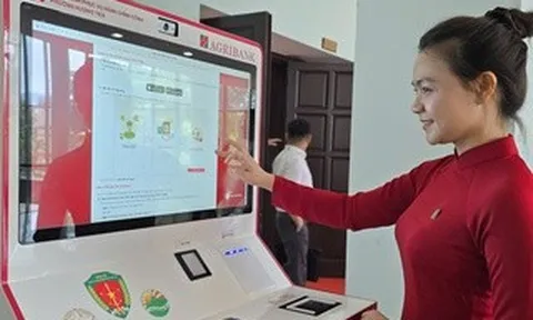 Đà Nẵng ra mắt 11 trạm dịch vụ công số ứng dụng AI