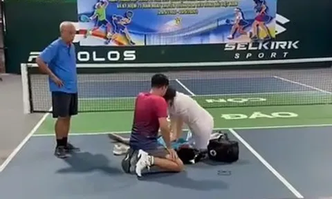 Người đàn ông 51 tuổi bất ngờ ngã xuống sân, tử vong khi đang chơi pickleball