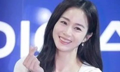 Gu thời trang trí thức của Kim Tae Hee