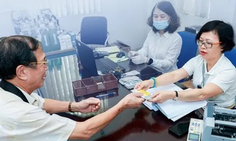 BHXH Hà Nội lên tiếng vụ cụ bà 97 tuổi khó làm thủ tục nhận lương hưu