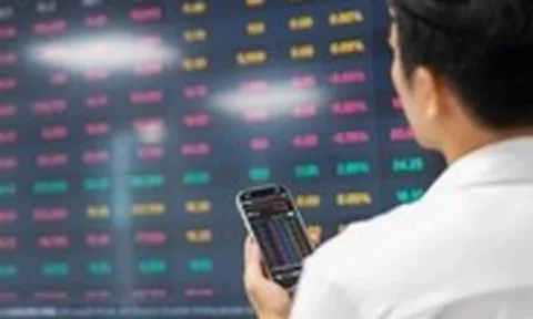Gần 60% cổ phiếu bank trở lại tích cực, tỉ phú Phạm Nhật Vượng mua trúng mã mạnh nhất