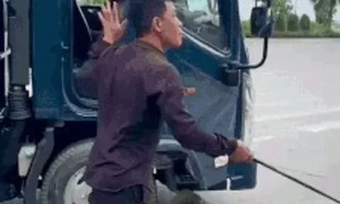Xác minh vụ tài xế xe tải bị chặn đường hành hung ở Quảng Ninh
