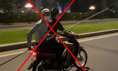 Công an Hà Nội liên tiếp bắt giữ các nhóm thanh thiếu niên mang hung khí dạo phố
