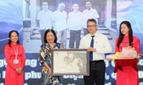 Thi thiết kế logo Bảo tàng Tôn Đức Thắng: Được dùng AI nhưng phải tự sáng tạo