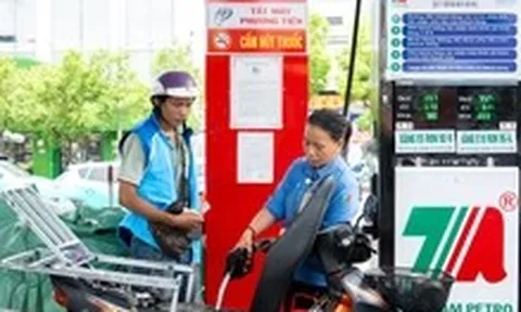 Chính phủ đồng ý kéo dài thời gian giảm thuế với xăng dầu, nhiên liệu bay đến 30-9