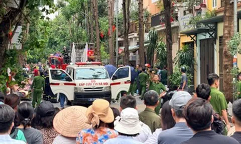 Cháy biệt thự ở Hà Nội: Giây phút nạn nhân bỏng toàn thân lao ra nhờ cứu 2 người mắc kẹt