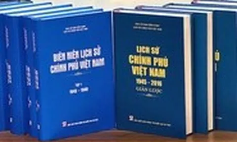 Hai bộ sách đồ sộ tái hiện hơn 70 năm lịch sử Chính phủ Việt Nam