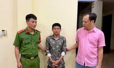 Đang bán dưa ven đường, bé gái 6 tuổi bị bắt cóc
