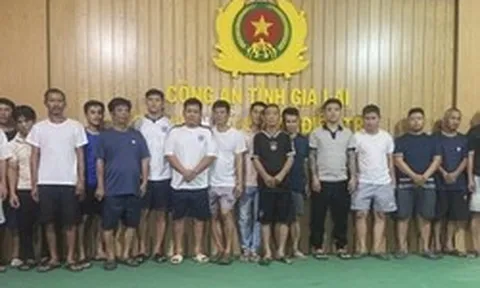 Công an điều tra số tiền giao dịch hàng trăm tỷ đồng: Khám xét 19 địa điểm, khởi tố 16 đối tượng