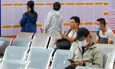 Vì sao thẻ lên tàu hỏa từ 10-7 không còn hiển thị giá vé?
