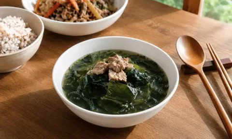 Cách nấu canh rong biển thơm ngon, chuẩn vị và không bị tanh