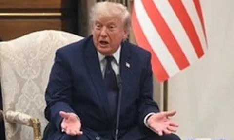 Giá dầu bật tăng, cổ phiếu lao dốc sau tuyên bố 'tan vỡ' của ông Trump