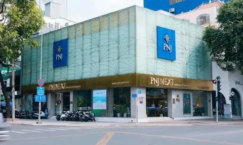 Cổ phiếu PNJ tiếp tục giảm, 'bốc hơi' hơn 26% giá trị sau biến cố