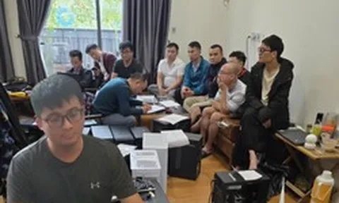 Hàng trăm cảnh sát ập vào khám xét tại 3 tỉnh thành, khởi tố Giám đốc Đào Quang Huy SN 1992