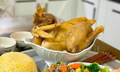 Luộc gà trong bao nhiêu phút thì chín? Cách luộc gà ngon