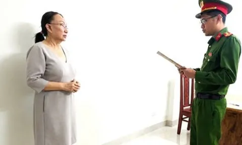 Vụ nhập lậu 28.000 viên kim cương: Khởi tố thêm 4 người, có chủ tiệm vàng Kim Lý