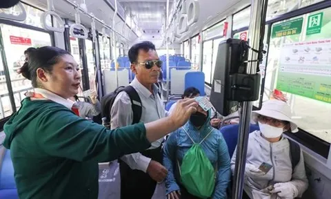 Những chuyến xe màu xanh