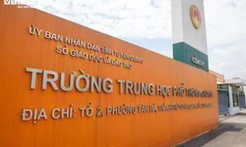 Nóng: Khởi tố Hiệu trưởng trường chuyên Tuyên Quang và 6 người trong vụ 147 điểm 10 môn Toán