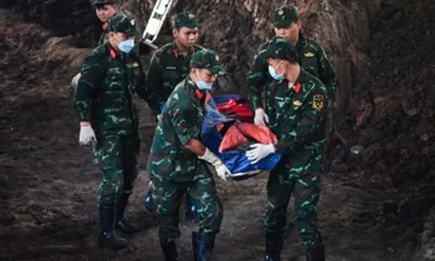 Phát hiện thêm nhiều bộ hài cốt liệt sĩ tương đối nguyên vẹn tại công viên Lê Thị Riêng