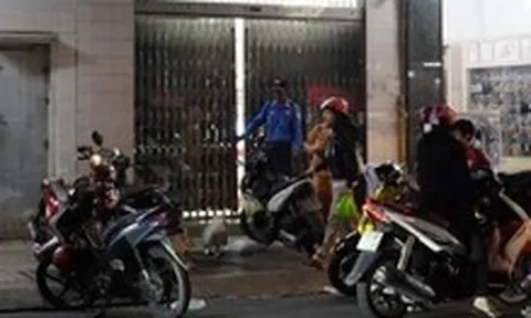 Tiệm vàng Hồng Phúc đóng cửa, nhiều tiệm vàng Mỹ Tho quá tải