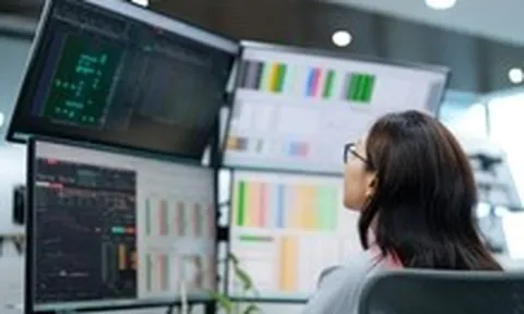 Sáng giảm gần 50 điểm, chiều bật tăng: VN-Index 'tàu lượn' vì đâu?