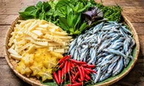 Cá de nấu với măng le