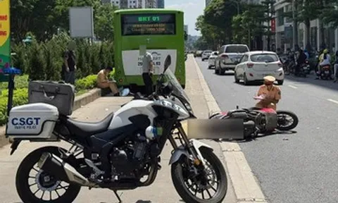 Người phụ nữ tử vong sau va chạm xe buýt BRT, cảnh sát nhắc nhở thói quen xấu