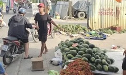 Giá trái cây ở TP.HCM cao gấp 7-8 lần giá tại vườn, ai hưởng phần chênh lệch?
